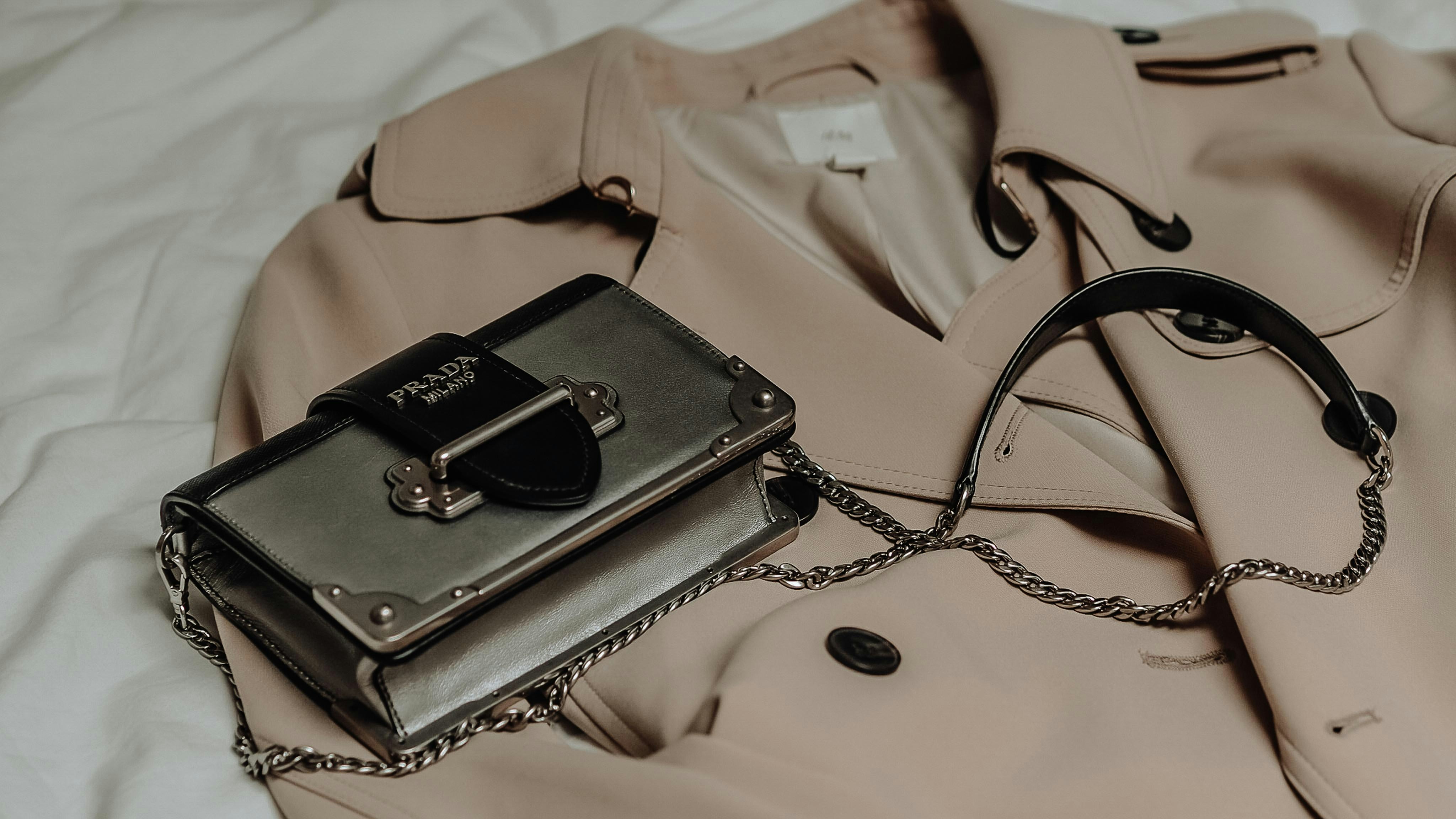 hotel fashion delivery